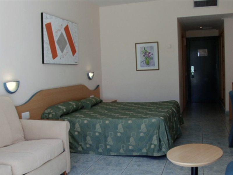 גאנדיה Hotel Rh Arena מראה חיצוני תמונה