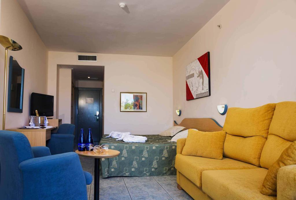 גאנדיה Hotel Rh Arena מראה חיצוני תמונה